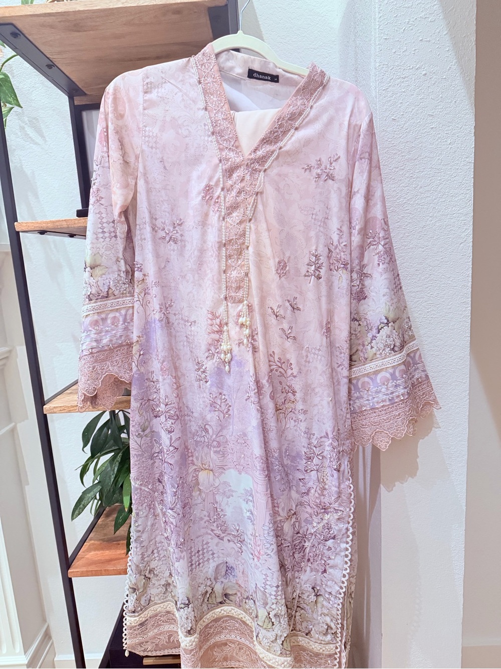 Dhanak Pink Floral Embroidered Kurta and pants